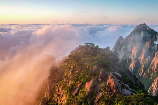 黄山风景区旅游攻略，黄山两天一晚的旅游攻略