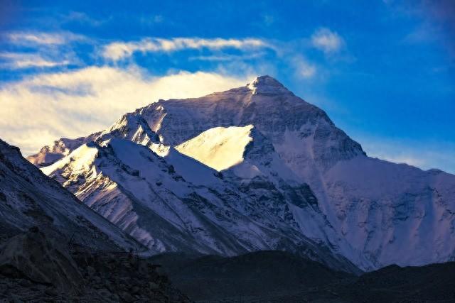 我国十大名山，我国十大名山之首