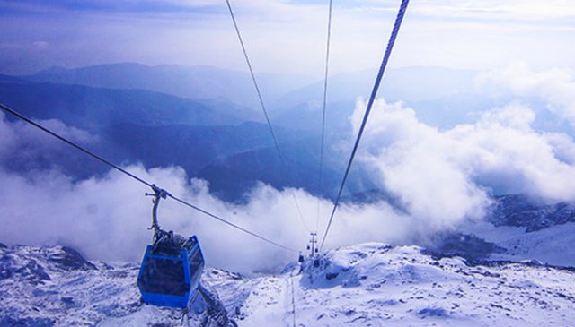 玉龙雪山有多高「玉龙雪山有多高会有高原反应吗」