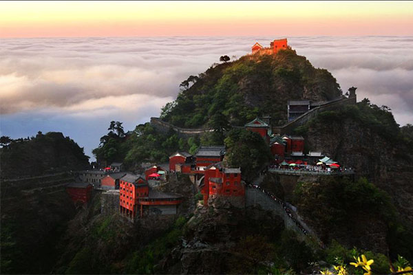 湖北旅游必去十大景点(湖北旅游必去十大景点排名最新)