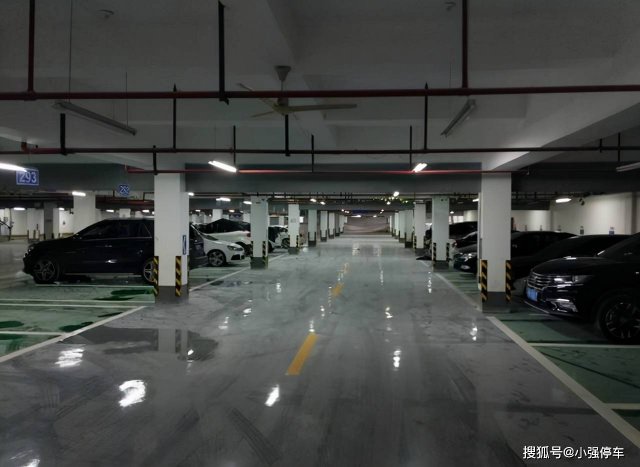 杭州萧山机场停车怎么收费