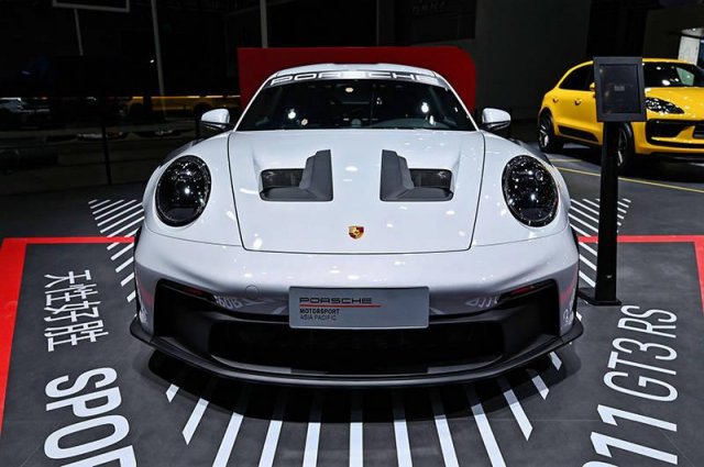 2023粤港澳车展：保时911GT3RS实车首次公众亮相