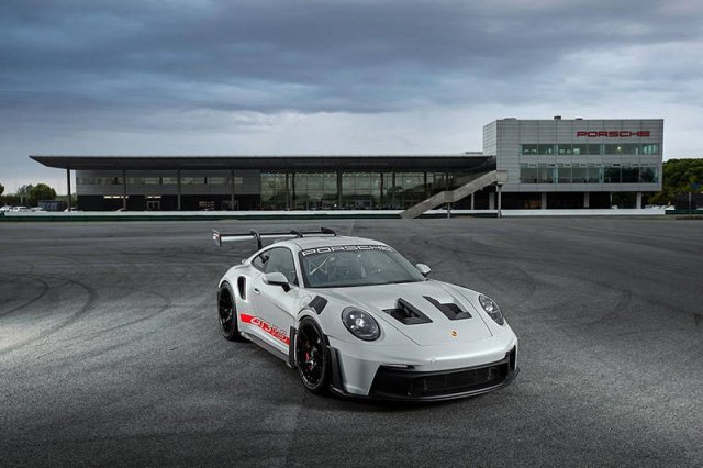 2023粤港澳车展：保时911GT3RS实车首次公众亮相