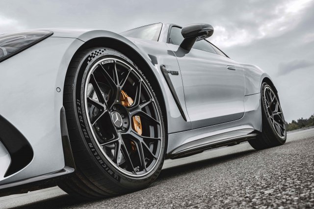 全球首发：全新梅赛德斯-AMG GT跑车，搭载全新跑车架构