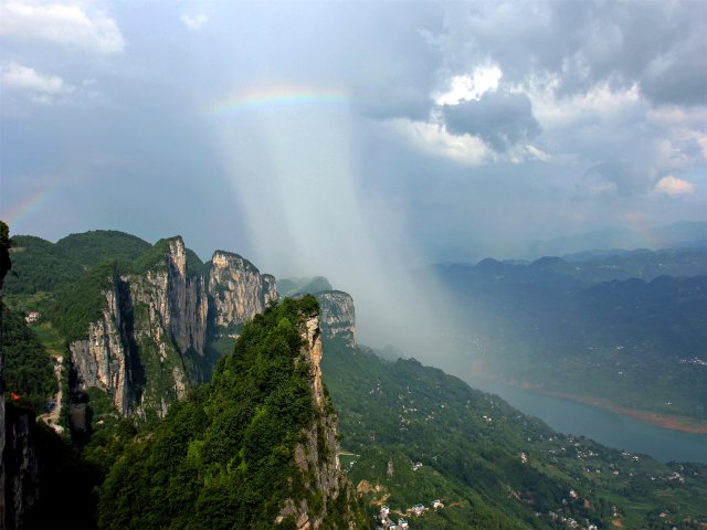 恩施水布垭景区介绍 恩施水布垭景区介绍词