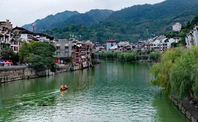 贵州十大必去景点，贵州十大景点