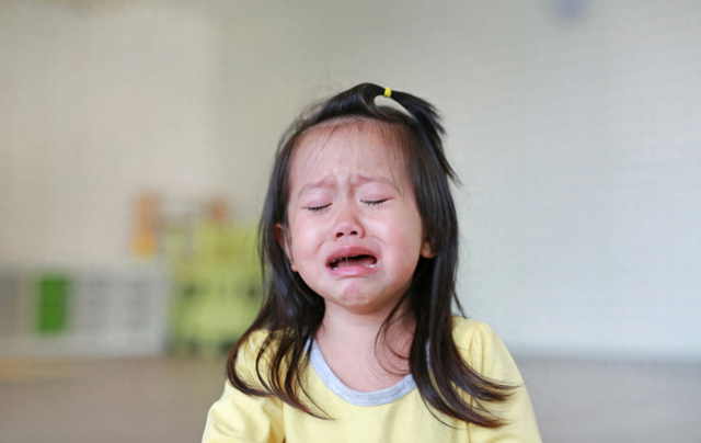 孩子哭闹、打人父母要培养娃的“加法思维” 增强情绪控制能力