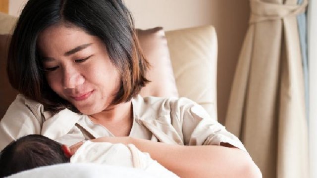 婴儿鼻塞是什么原因引起的呢「婴儿鼻塞是什么原因导致的」