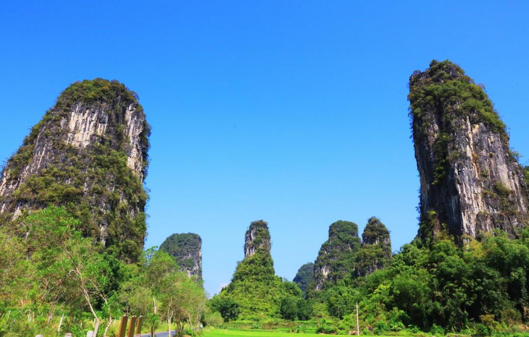 探秘五指山：海南岛中部的神秘之地