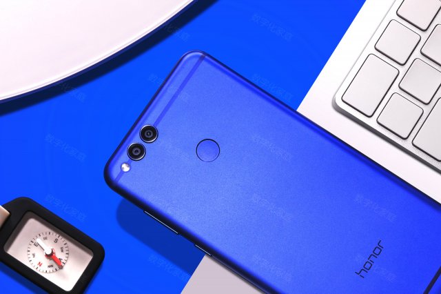 honor7x是华为什么型号 华为荣耀7x和7的区别