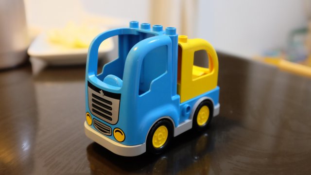 儿童玩具车有哪些 有什么种类的(玩具火车适合几岁儿童)
