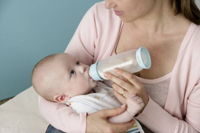 如何减少母乳喂养的次数来断奶