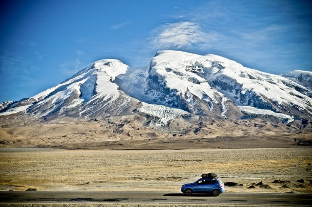 新疆之巅：慕士塔格峰，海拔7509米，挑战极限的终极之地