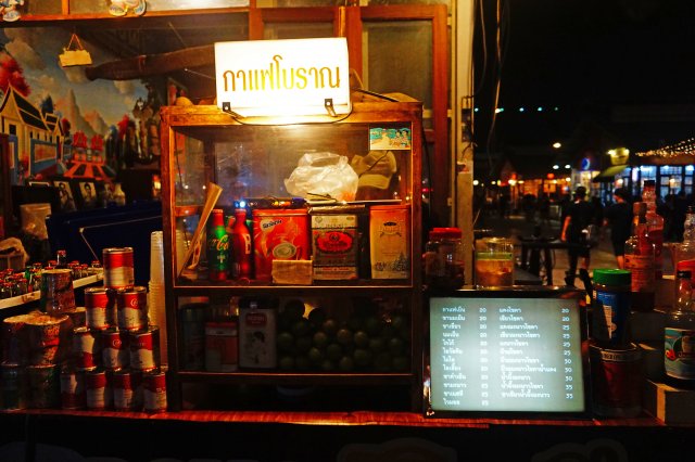 有什么去曼谷考山路夜市品尝小吃的攻略「蓝康恒夜市在曼谷那个区」