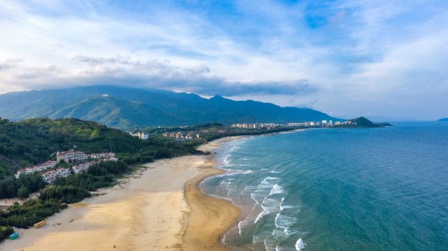 陵水香水湾夏日冲浪度假酒店