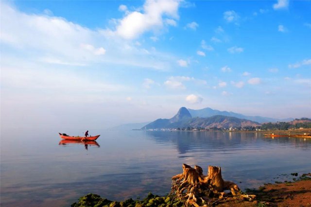 我国第二深淡水湖泊 中国第二深水湖是