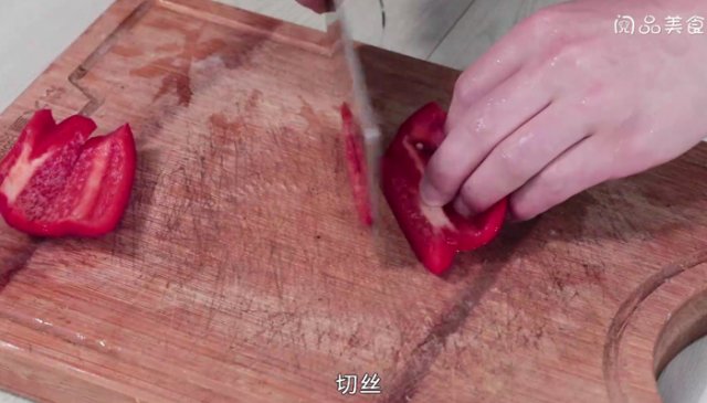 红椒炒梅干菜怎么做「红椒炒梅干菜的做法」