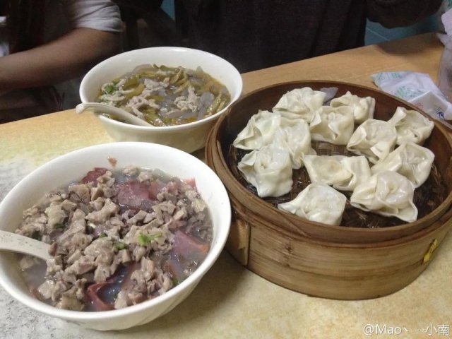 福州美食盛宴：肉燕、咸时荣登十大名小吃，品味地道风味