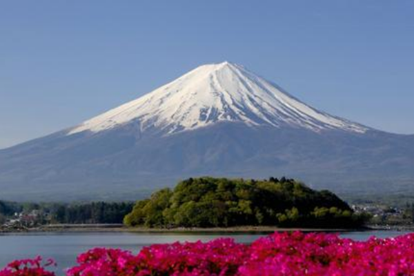 日本十大著名景点你必须去富士山它也被评为世界十大生态旅游