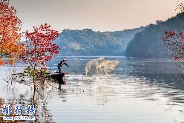 12月份适合去哪里旅游3天「12月份适合去哪里旅游不冷」