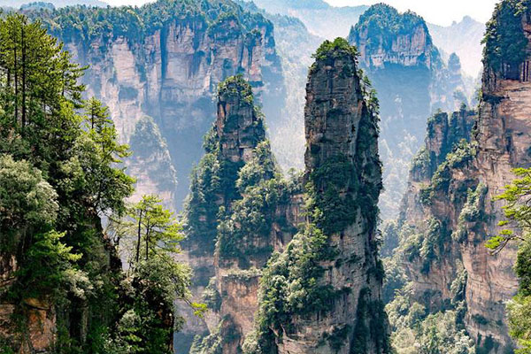 湖南旅游必去十大景点(湖南旅游必去十大景点排名最新)