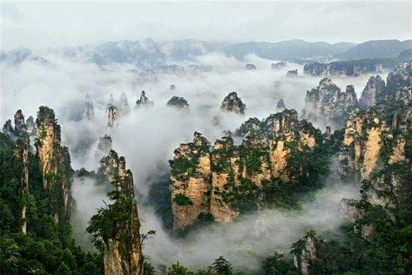 湖南旅游必去十大景点(湖南旅游必去十大景点排名最新)