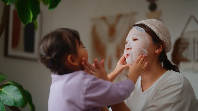 漱口水中的酒精：是利大于弊还是弊大于利揭秘含酒精与不含酒精漱口水的差异