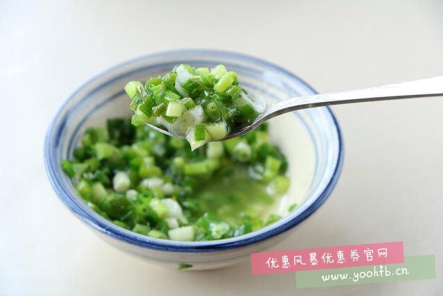 为什么你的饼又硬又没层次？面食世家教你诀窍，一次5斤面不嫌多