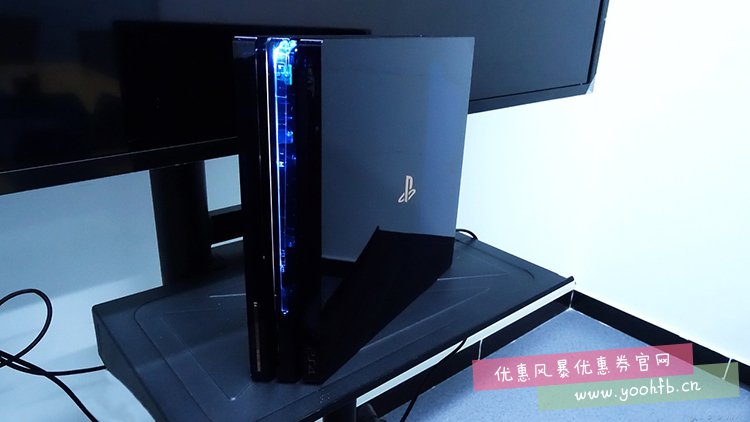 PS4 Pro 5亿台纪念限定版开箱