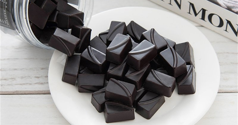 100纯黑巧克力热量不会发胖(100%纯黑巧克力吃了会胖吗)