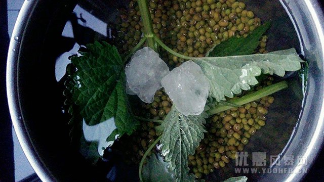 夏季消暑降温饮品优惠活动推荐